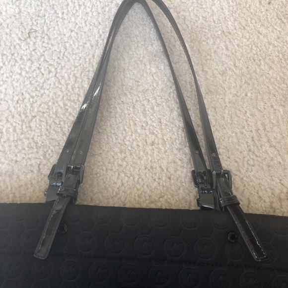 Michael Michael Kors - Picture 3 of 4